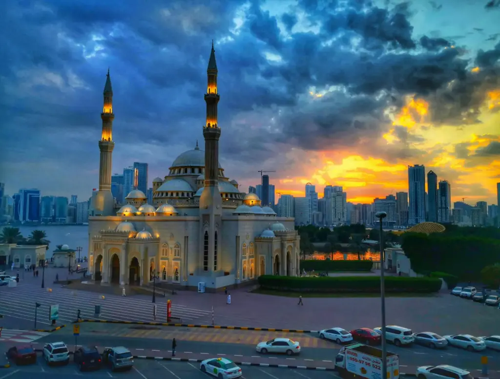 Al Walid Tower in Sharjah by Tiger Group